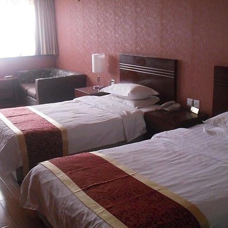 Chongqing Tianshun Hotel Экстерьер фото