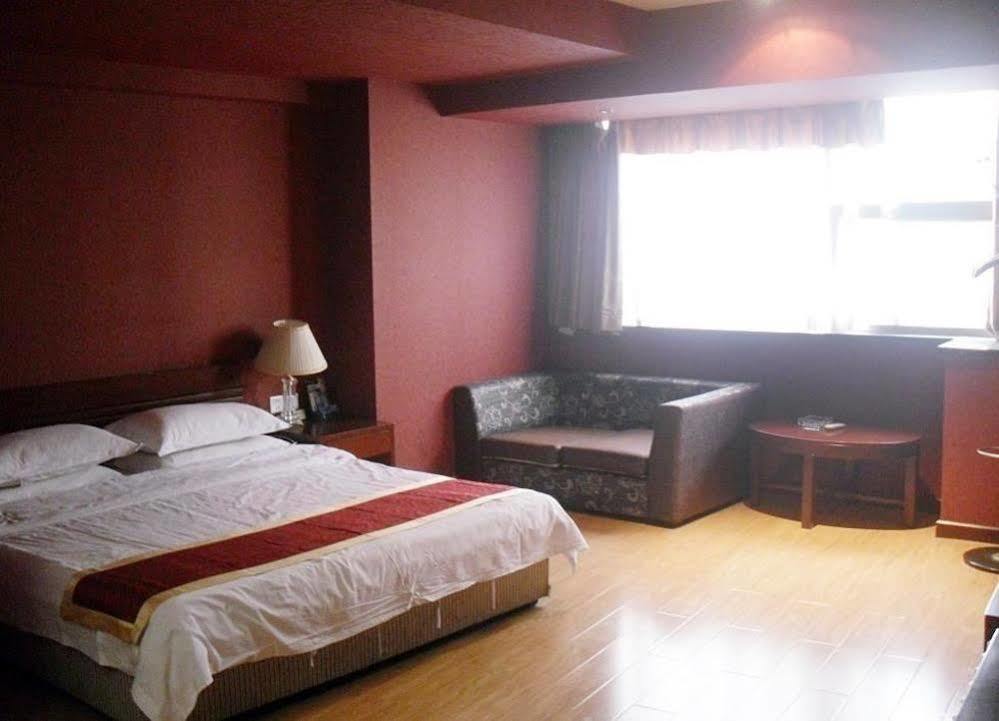 Chongqing Tianshun Hotel Экстерьер фото